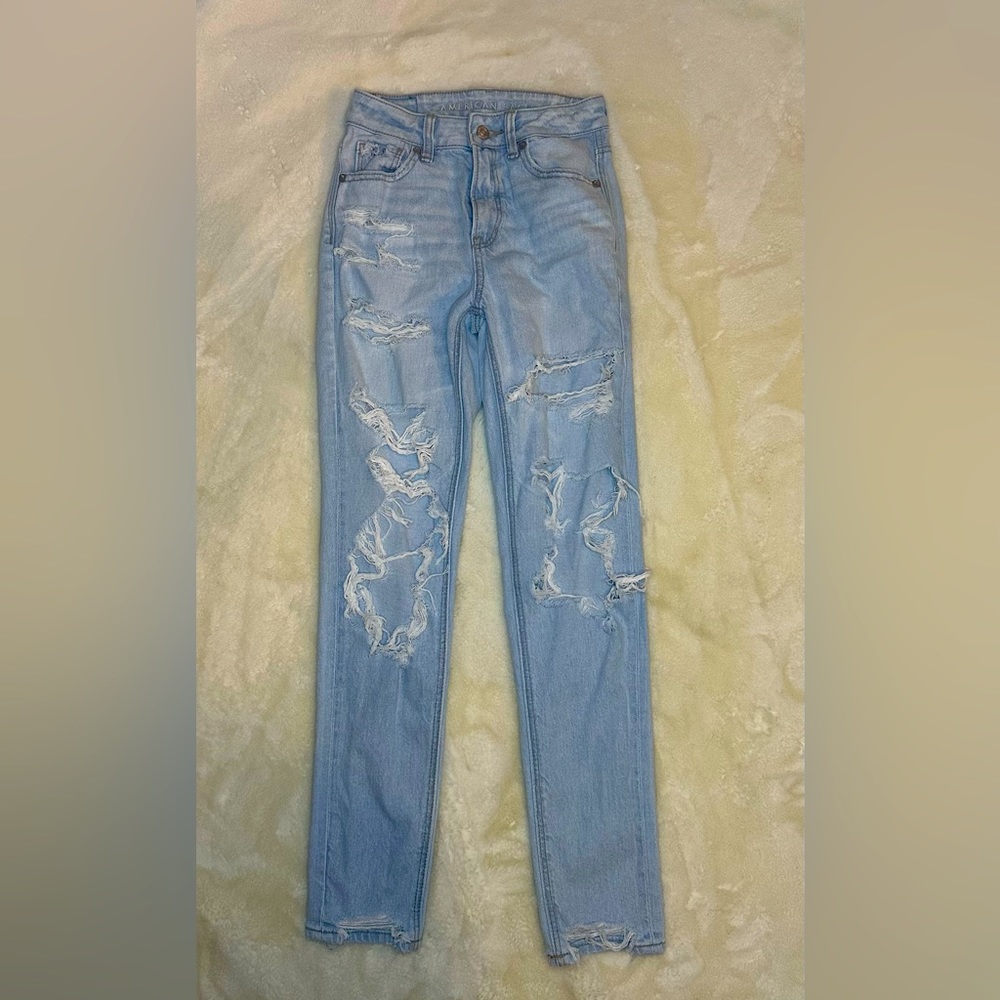Hollister ripped Mom jeans size 000R